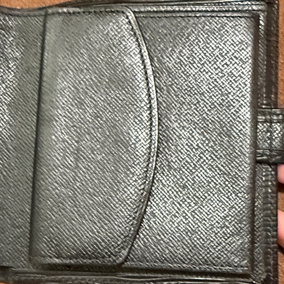 Louis Vuitton Black Epi Leather Wallet - Picture 4 of 6